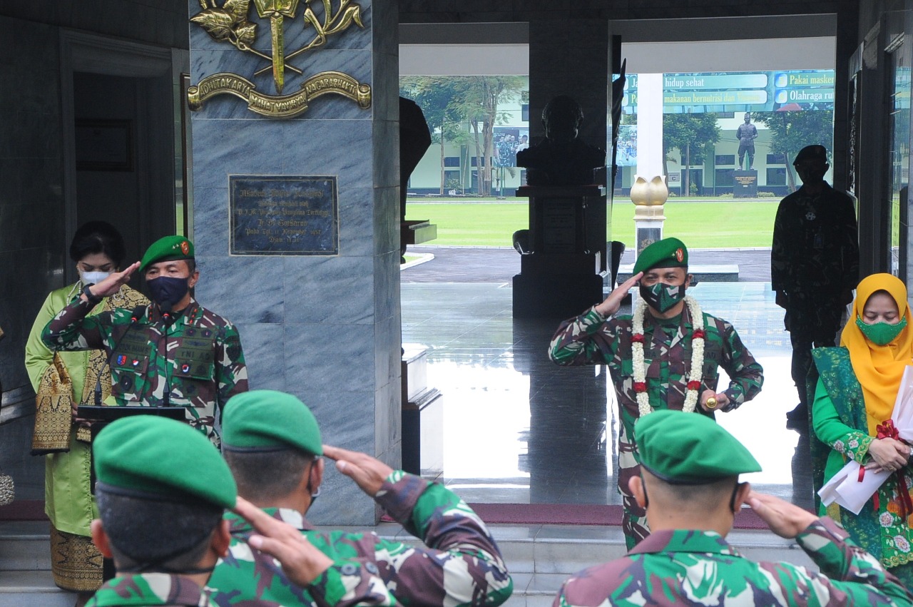 BRIGJEN TNI CANDRA WIJAYA DI TERIMA SEBAGAI WARGA BARU AKMIL ...