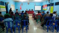 Lurah Ngelo Sumiati saat memimpin rapat persiapan Kegiatan peringatan HUT RI k3 78